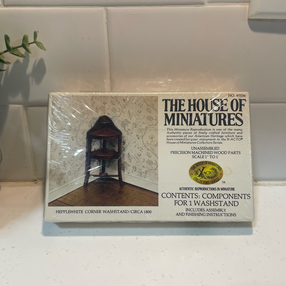 The House of Miniatures Hepplewhite Corner Washstand Kit - Brown